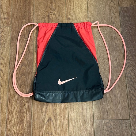 Nike backpack - Picture 1 of 1